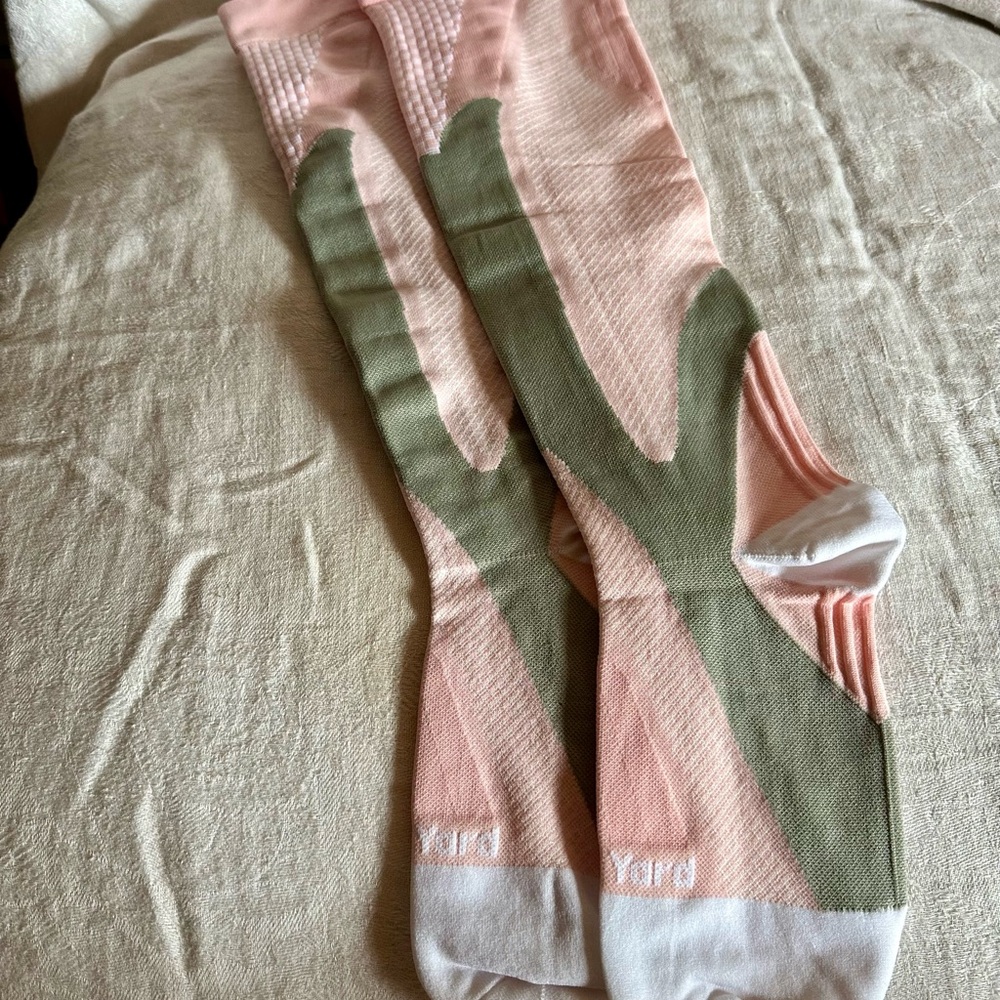 Nurse Yard Core Compression Socks - Pink and Gray - Size XXXL - New W/O Package